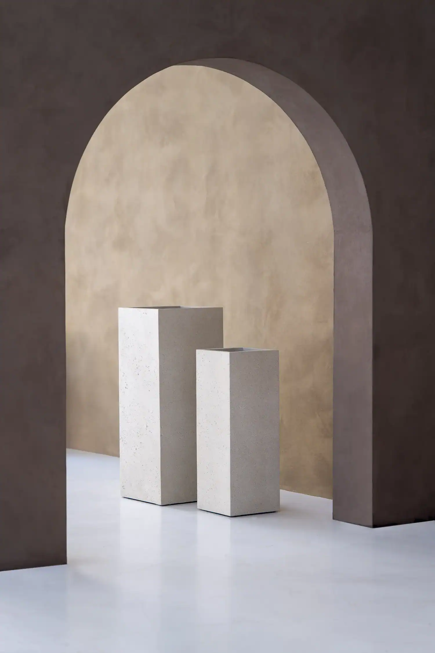 Grigio High Cube - Antique White